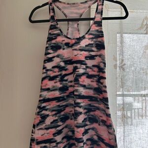 Lululemon halter workout top